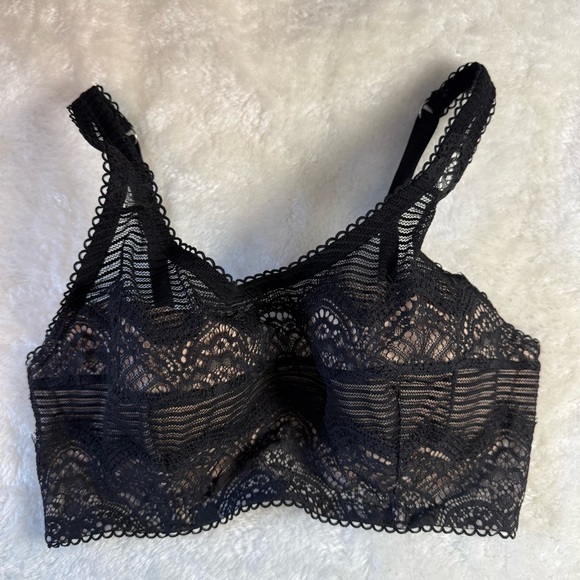 Victoria's Secret Black Lace Underwire Bra Size 34D - Picture 1 of 7